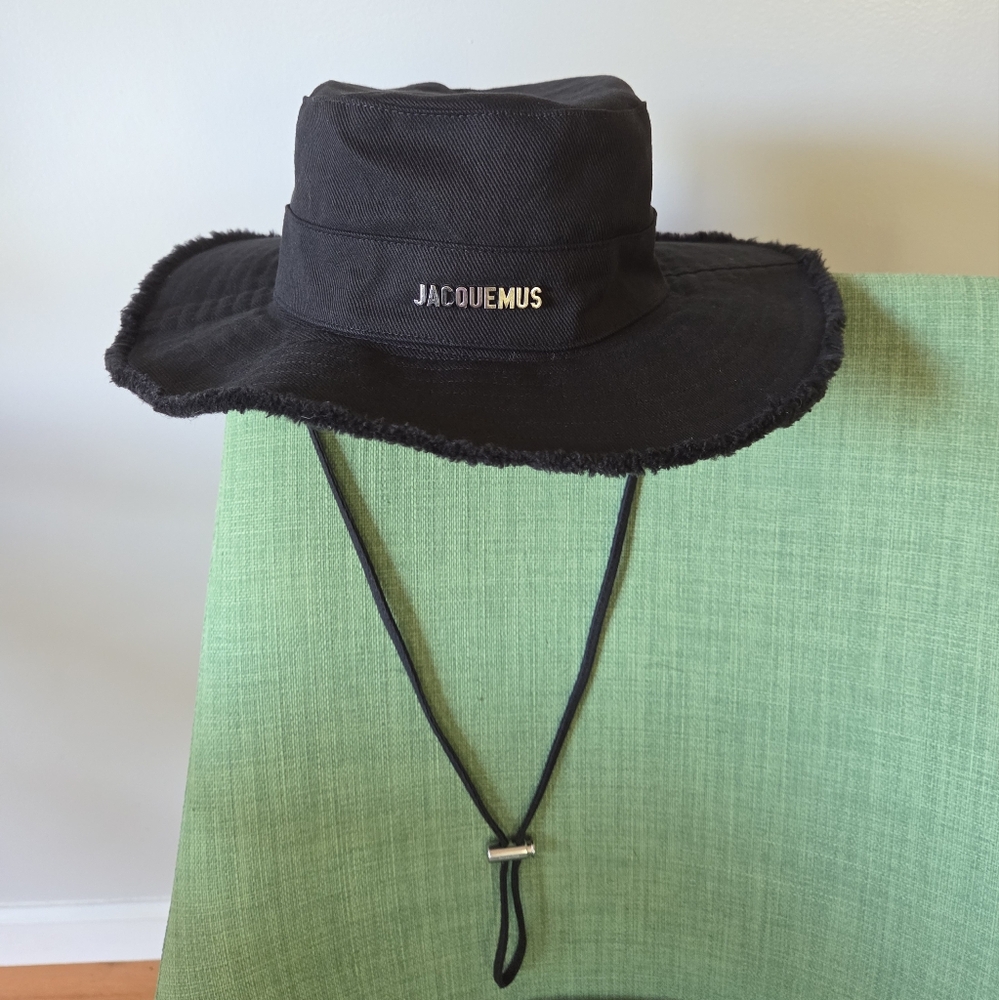 Jacquemus Black Bucket Hat